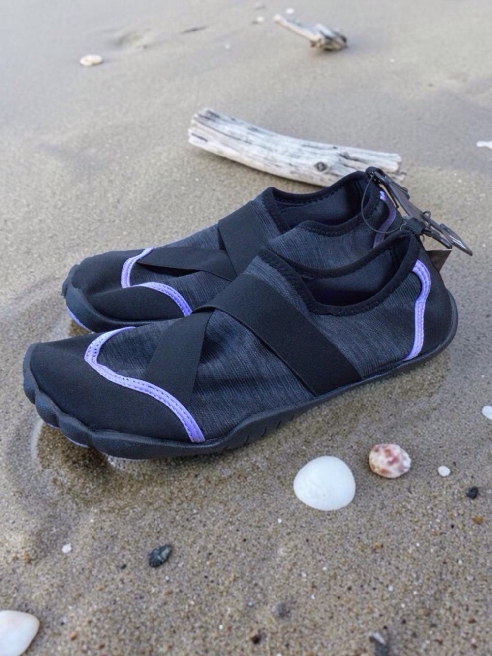 Athletic Works Women’s Five Toe Water Shoes Size 11 Black Lavender Beach Pool.